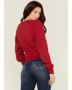 Wrangler Women's Chenille Logo Cropped Sweatshirt -Aratt Clothing Shop 2000358085 600 P4